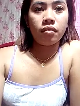 Sala de chat en directo de Cutie_body11