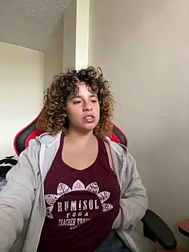 חדר צ'אט בשידור חי של HUMANXTHING