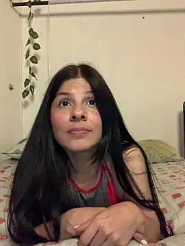 غرفة دردشة Estefani_32 المباشرة