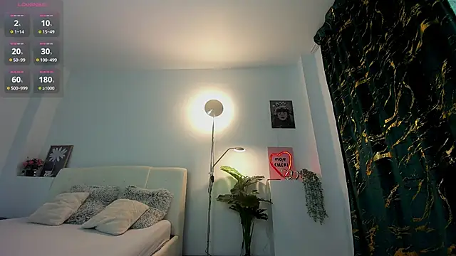 Sala de chat en directo de innocent_eva1