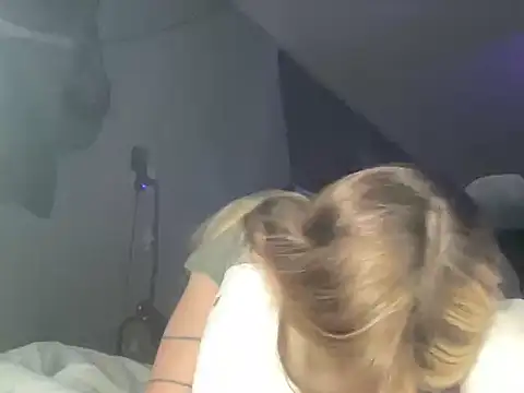 lavender_spits Live Chatraum