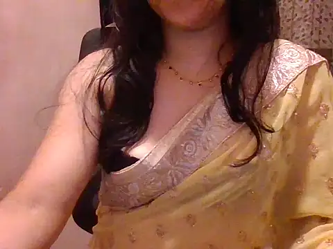 Sala de chat en directo de Diya_04