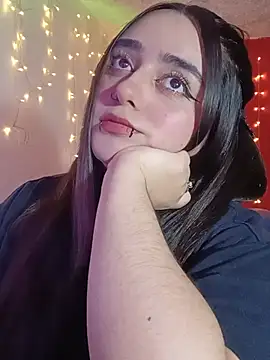 غرفة دردشة -Thalia- المباشرة