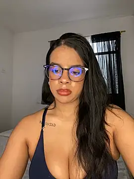 trianawhite's Live Chat Room