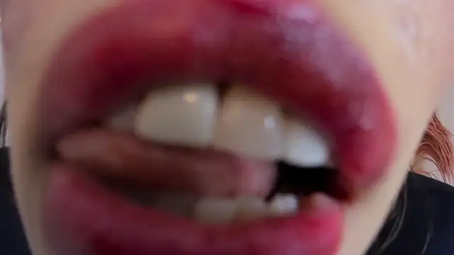 ห้องแชทสดของ hannahill69