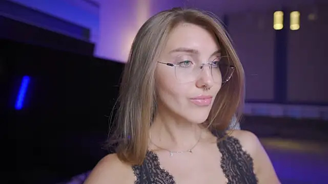 Chat soba uživo modela CassiaBlade1