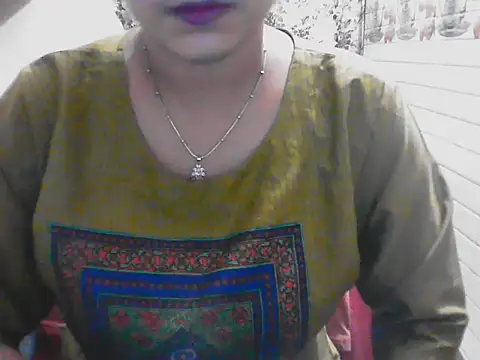 Chat soba uživo modela LovingPihu