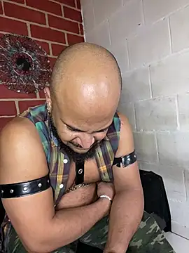 the_master_foal_'s Live Sex Cam Show