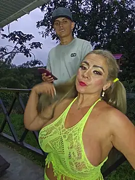 anita1976 Adlı Modelin Canlı Sohbet Odası