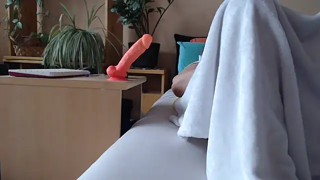 Chat soba uživo modela Dorina