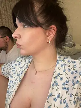 Poly_Nick Cameră chat live