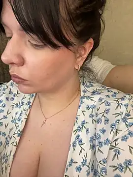 Poly_Nick Live Chatraum