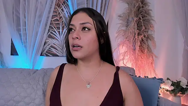 Nicolle_W – live chatrum