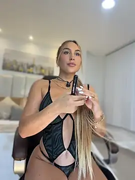 Lizz_Tayler Live Chatrum