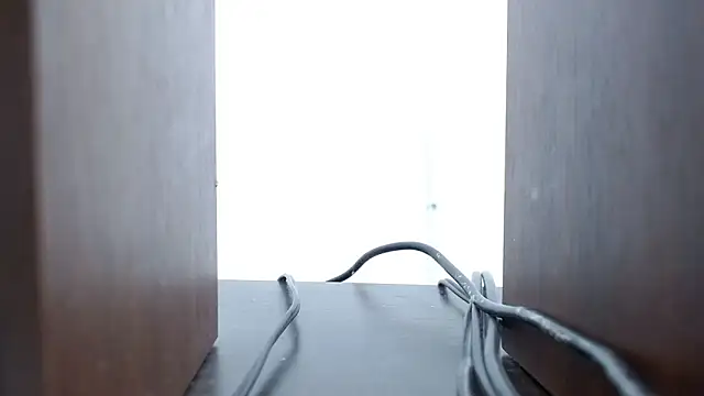 חדר צ'אט בשידור חי של emiliaa_hot