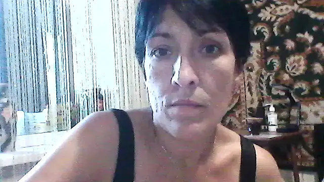 SunnyAmorre's Live Chat Room