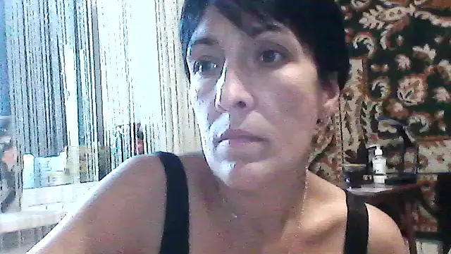 SunnyAmorre's Live Chat Room