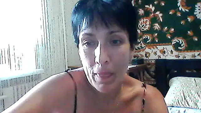 SunnyAmorre Adlı Modelin Canlı Sohbet Odası