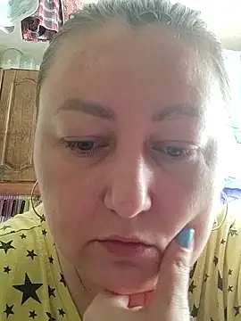 Živá chatovací místnost Rini333
