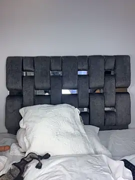 Chat soba uživo modela PilarJones_