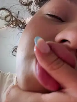 Chat ao vivo de Shara_dreams