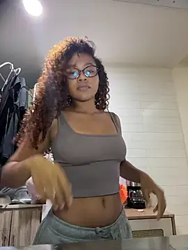 ELENNA__SNOW Live chatroom