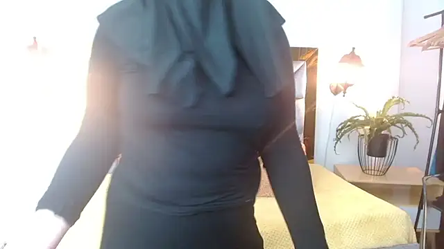 evelyn__salah – Naživo chatovacia miestnosť