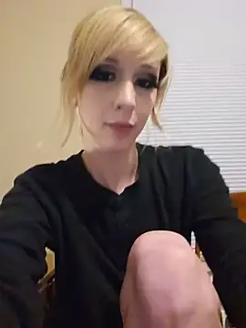 AmethystFoxx Adlı Modelin Canlı Sohbet Odası