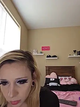 غرفة دردشة AmethystFoxx المباشرة