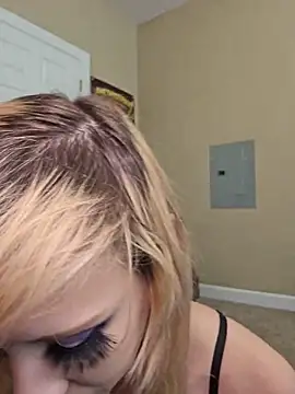 Živá kamerová sex show AmethystFoxx