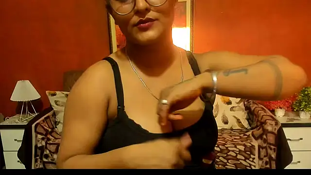 Jasmine_Jaey1のライブチャットルーム