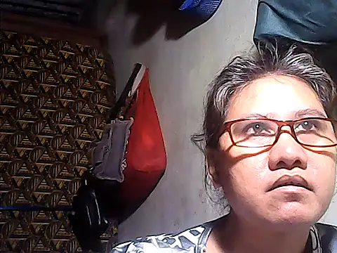 sweetsosie18's Live Chat Room