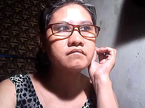 sweetsosie18's Live Chat Room