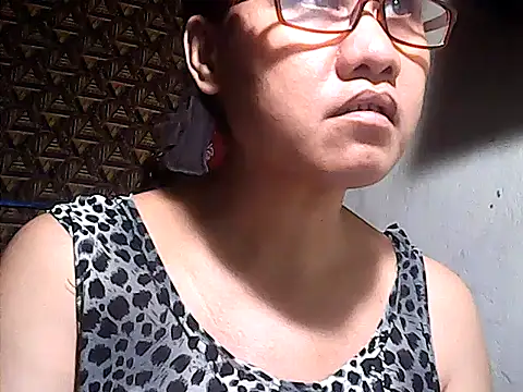 sweetsosie18's Live Chat Room