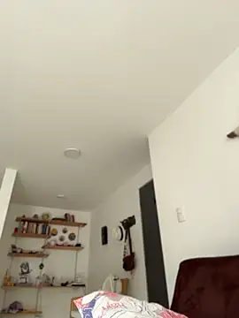 Živá chatovací místnost CorinVeil