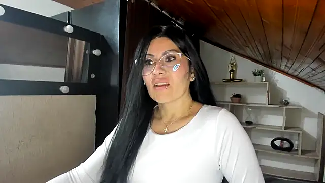 Tania_mature – live chatrum