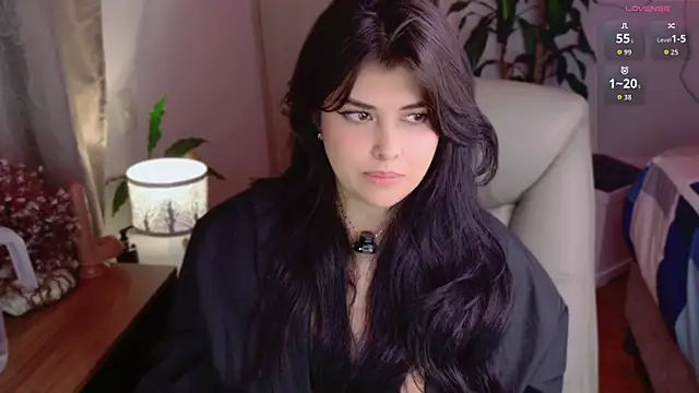Nannicutee's Live Chat Room