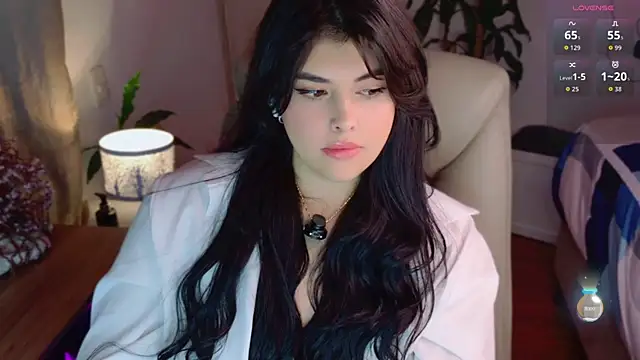 Nannicutee's Live Chat Room