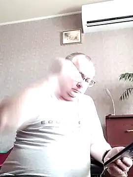 חדר צ'אט בשידור חי של Nika_Malay