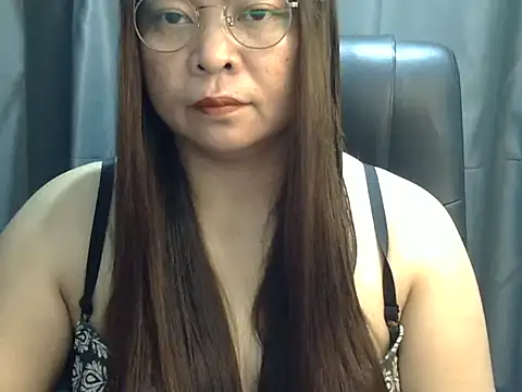 LiL_Annexx Adlı Modelin Canlı Sohbet Odası