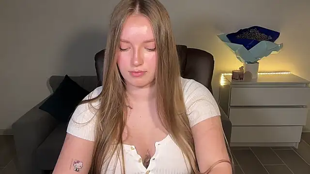 EvaMaddison's Live Chat Room