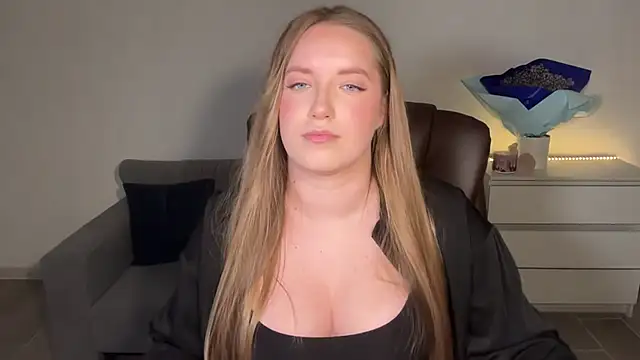 EvaMaddison – Naživo XXX chat