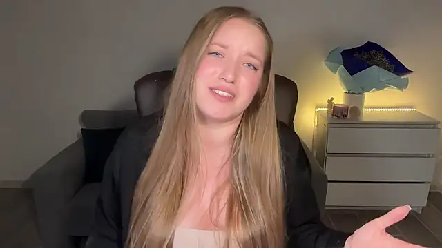 EvaMaddison élő chatszobája