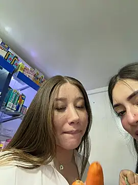 Živá chatovací místnost roouse