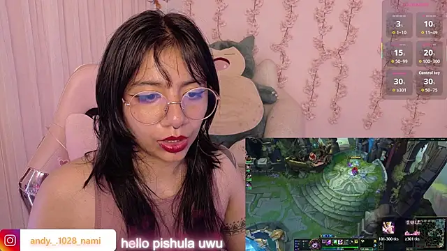 Nami_usagi Adlı Modelin Canlı Sohbet Odası