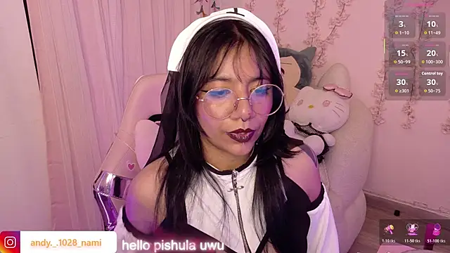 Sala de chat ao vivo de Nami_usagi