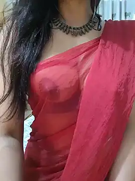 RadhaBabe Adlı Modelin Canlı Sohbet Odası
