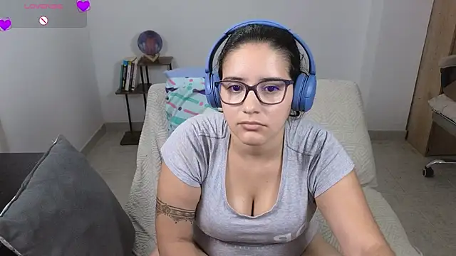 blue__moon_ Adlı Modelin Canlı Sohbet Odası