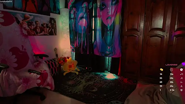 Pokój czatu na żywo – emma_luna59
