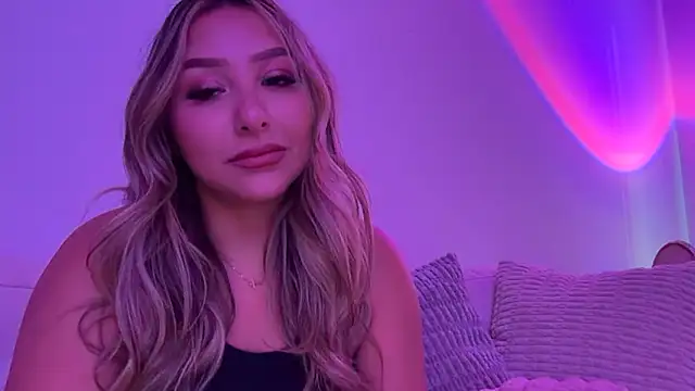 lustfulsmiles Live Chatraum